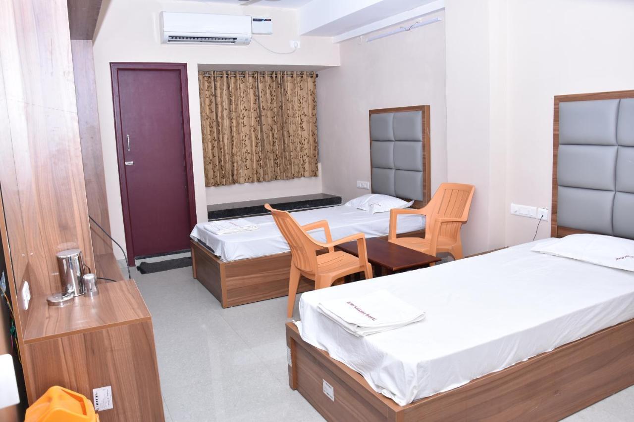 Hotel Vijay Krishna 马杜赖 外观 照片